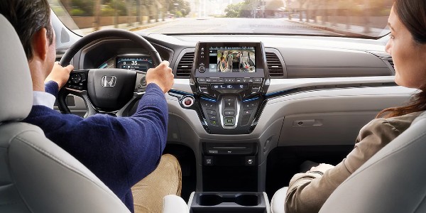 Interior view of 2020 Honda Odyssey