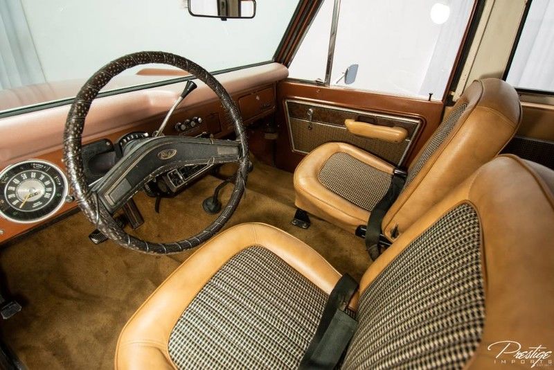https://www.dealerfireblog.com/prestigeimports/wp-content/uploads/sites/593/2018/07/1977-Ford-Bronco-Interior-Cabin-Dashboard_d.jpg