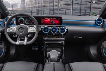 apple carplay mercedes a class 2020